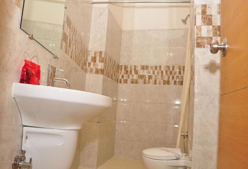 Hotel Oyo Rooms Guru Ram Das Sarai 20