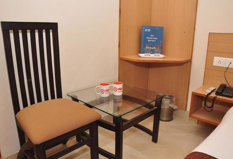 Hotel Oyo Rooms Guru Ram Das Sarai 8