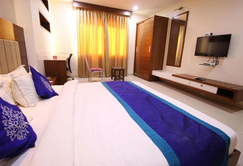 Hotel Oyo Rooms Vasna Satellite 10