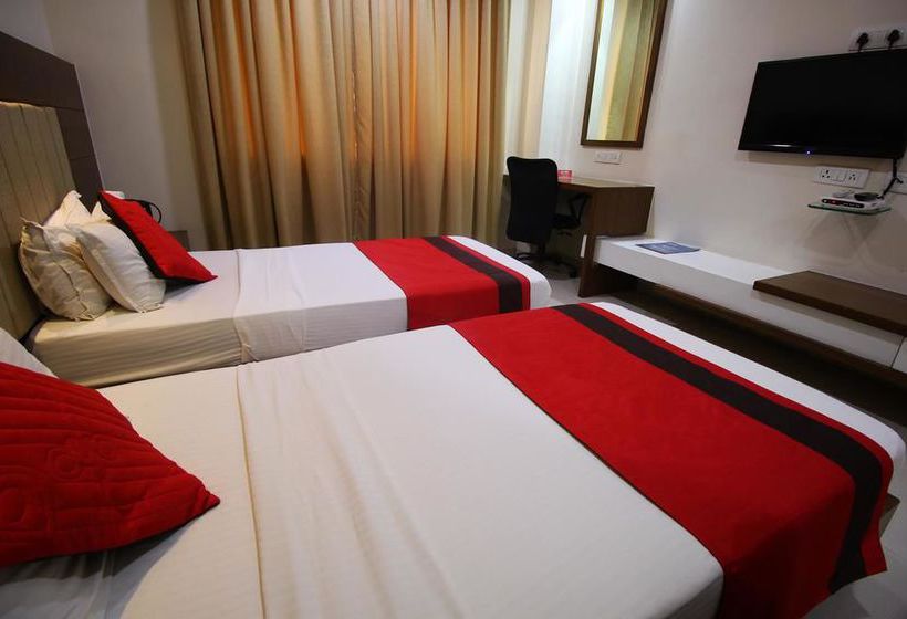 Hotel Oyo Rooms Vasna Satellite 16