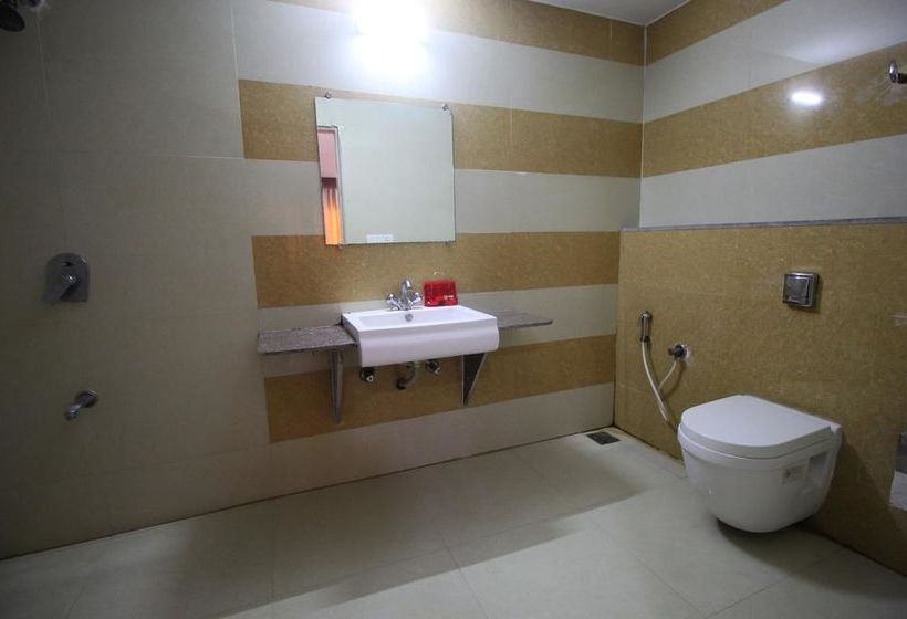 Hotel Oyo Rooms Vasna Satellite 3