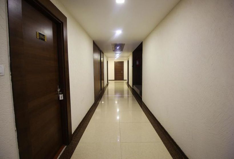 Hotel Oyo Rooms Vasna Satellite 7