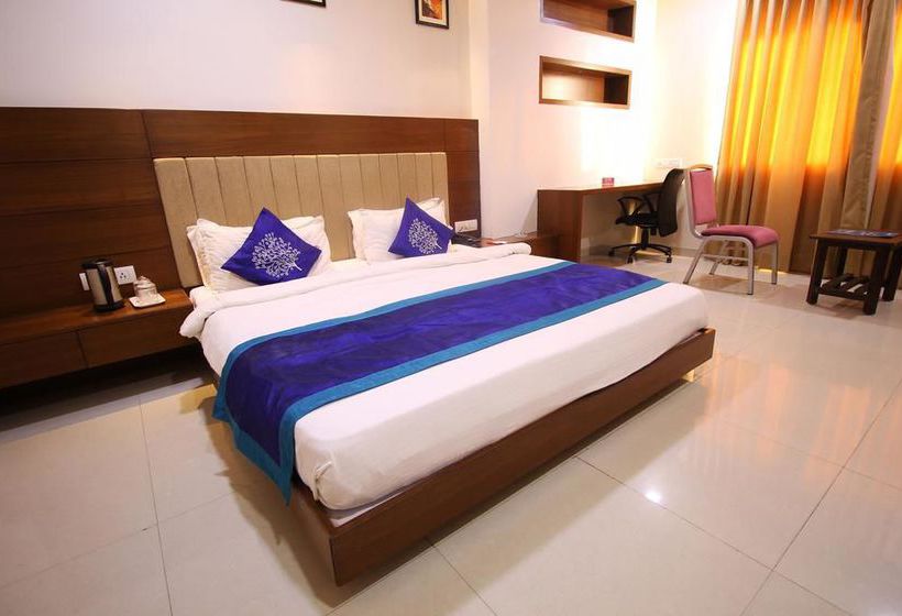 Hotel Oyo Rooms Vasna Satellite 8