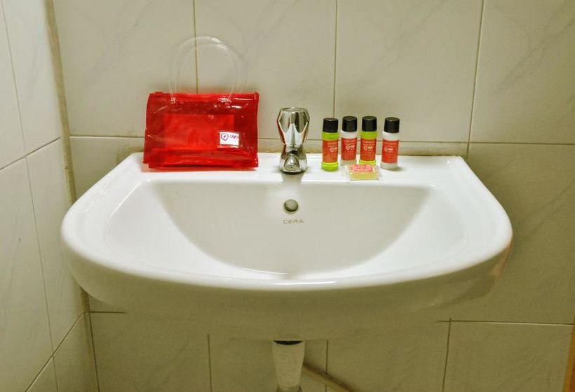 Hotel Oyo Rooms Latouche Road 1