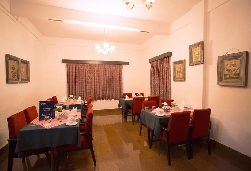Hotel Oyo Premium Mall Road Darjeeling 11