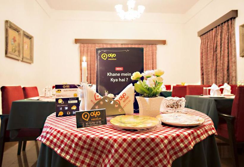 Hotel Oyo Premium Mall Road Darjeeling 8