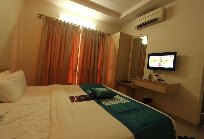 Hotel Oyo Premium Unapani Road 10