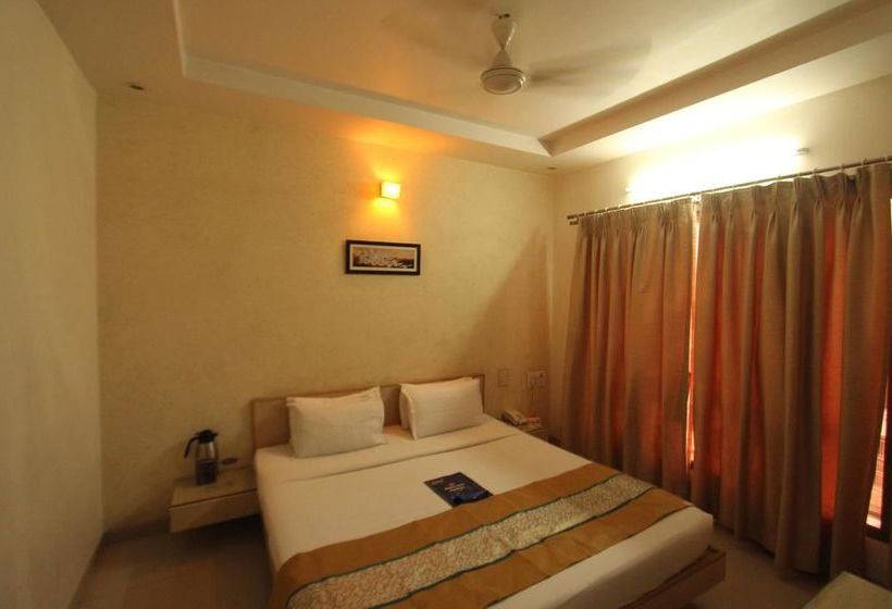 Hotel Oyo Premium Unapani Road 11