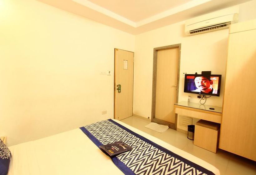 Hotel Oyo Premium Unapani Road 20