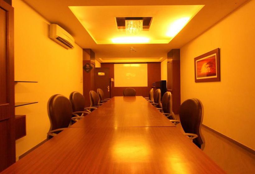 Hotel Oyo Premium Unapani Road 3