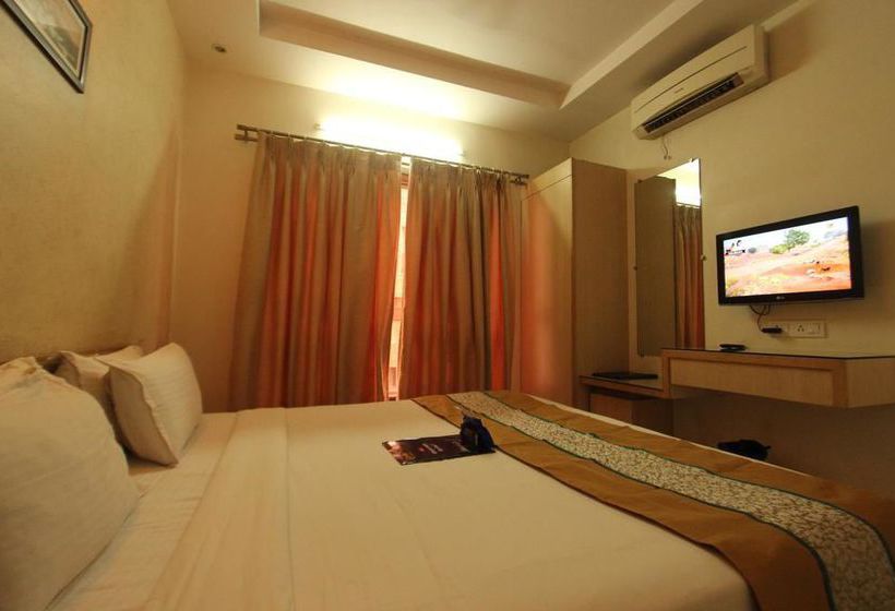 Hotel Oyo Premium Unapani Road 5