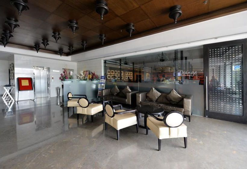 Hotel Oyo Premium Ramavarappadu Circle 13