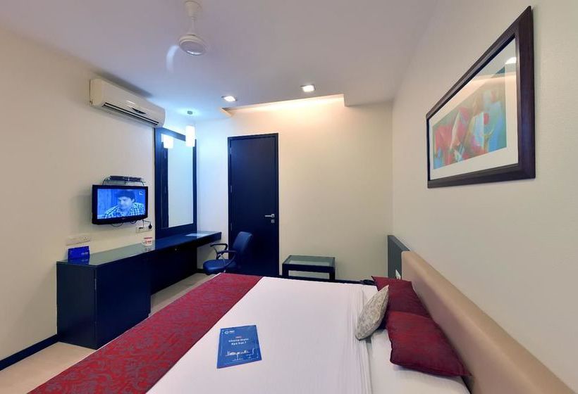 Hotel Oyo Premium Dumas Road 11