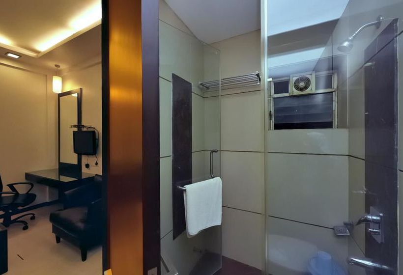 Hotel Oyo Premium Dumas Road 7