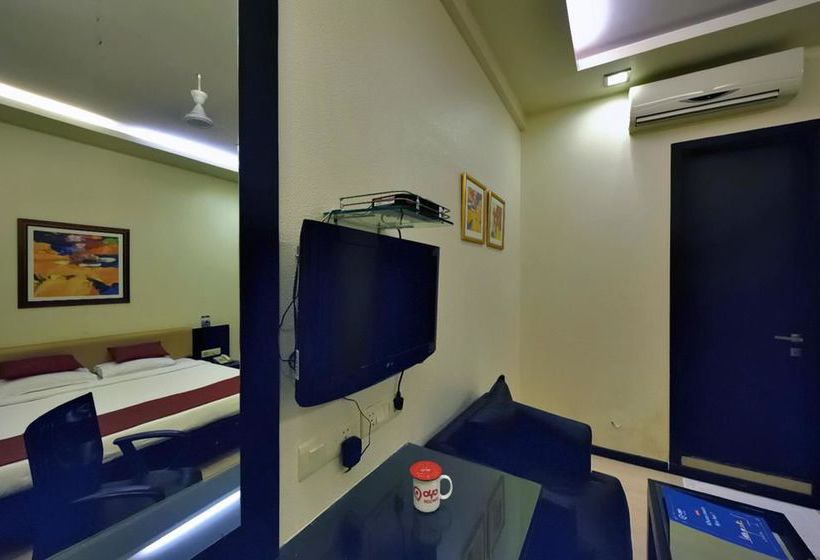 Hotel Oyo Premium Dumas Road 8