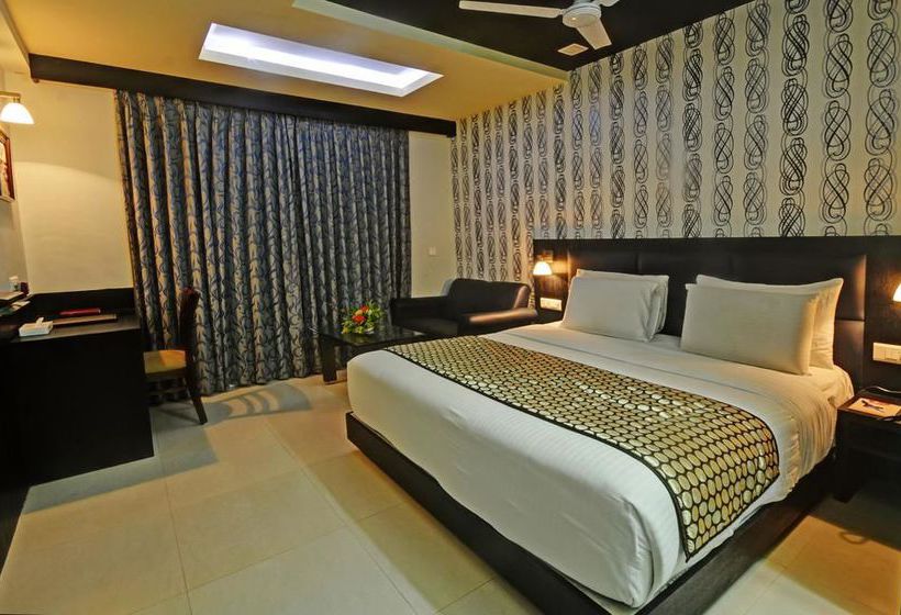 Hotel Oyo Premium Vip Road 13