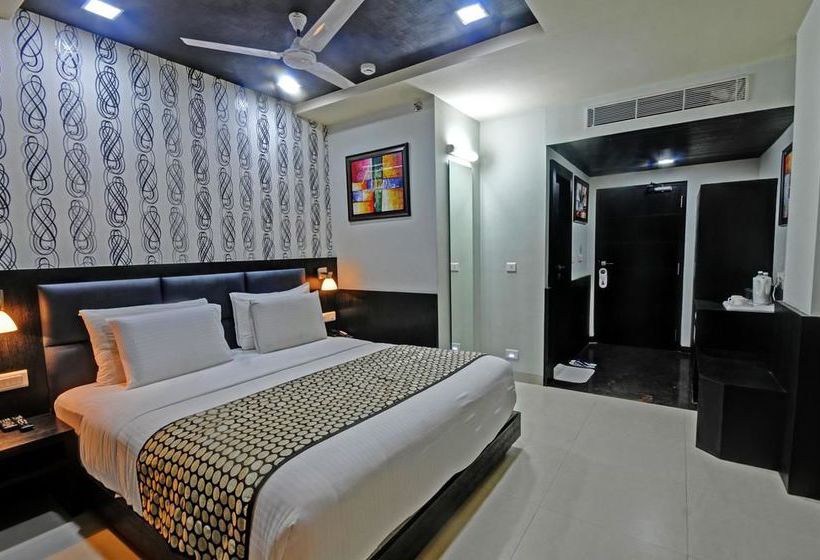 Hotel Oyo Premium Vip Road 2