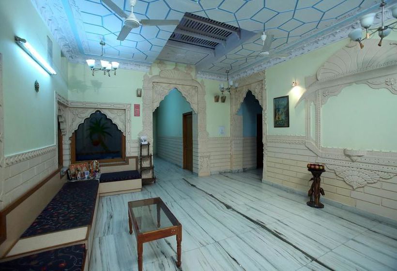 Hotel Oyo Rooms Old Public Park 1