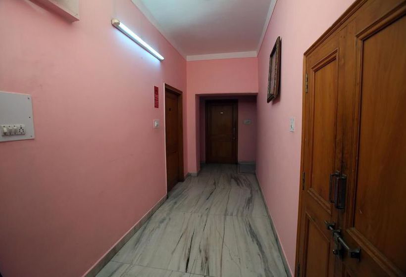 Hotel Oyo Rooms Old Public Park 13