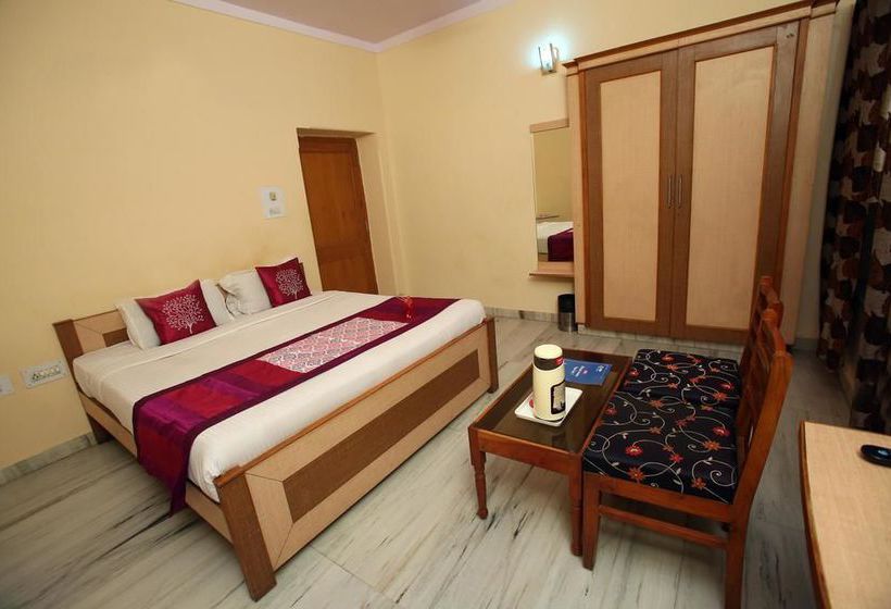 Hotel Oyo Rooms Old Public Park 15