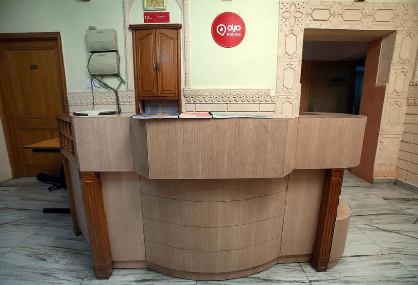 Hotel Oyo Rooms Old Public Park 16