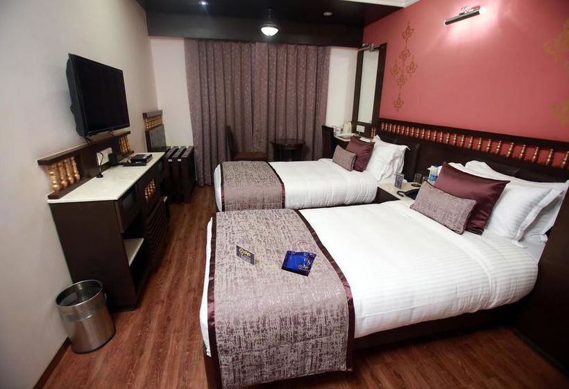 Hotel Oyo Premium Children Park Sardarpura 12