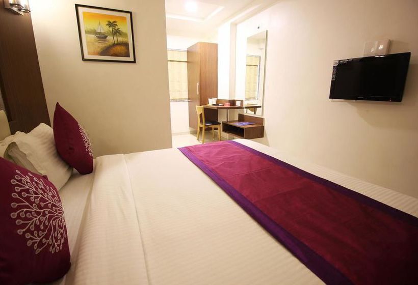 Hotel Oyo Rooms Kanak Road 9