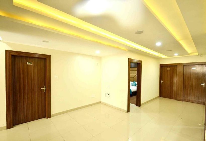 Hotel Oyo Premium Alankar Circle 3