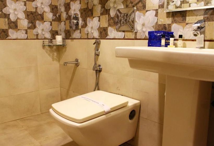 Hotel Oyo Premium Spring Road Mussoorie 7