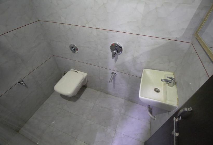 Hotel Oyo Rooms Corporation Chowk 2