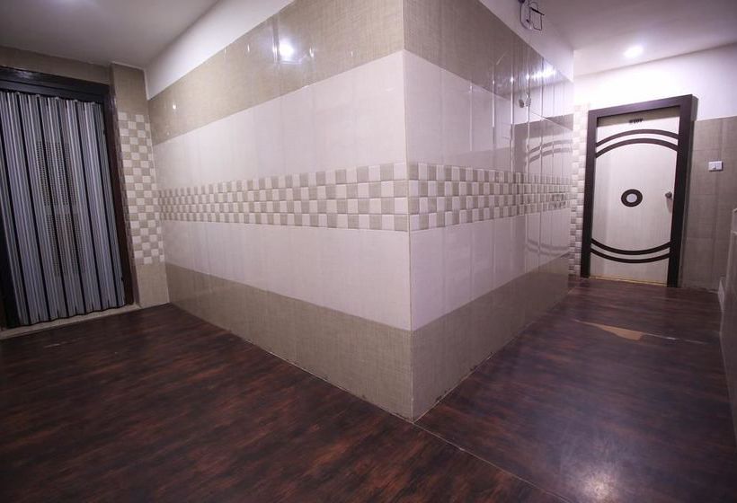 Hotel Oyo Rooms Corporation Chowk 6