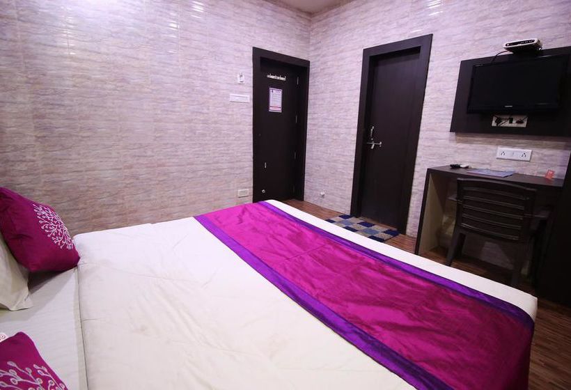 Hotel Oyo Rooms Corporation Chowk 8