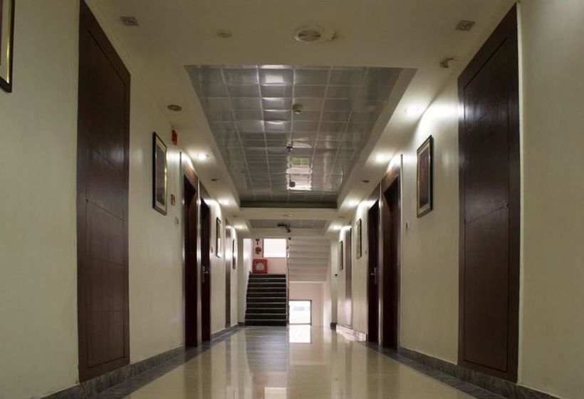 Hotel Oyo Premium Vani Vihar 11