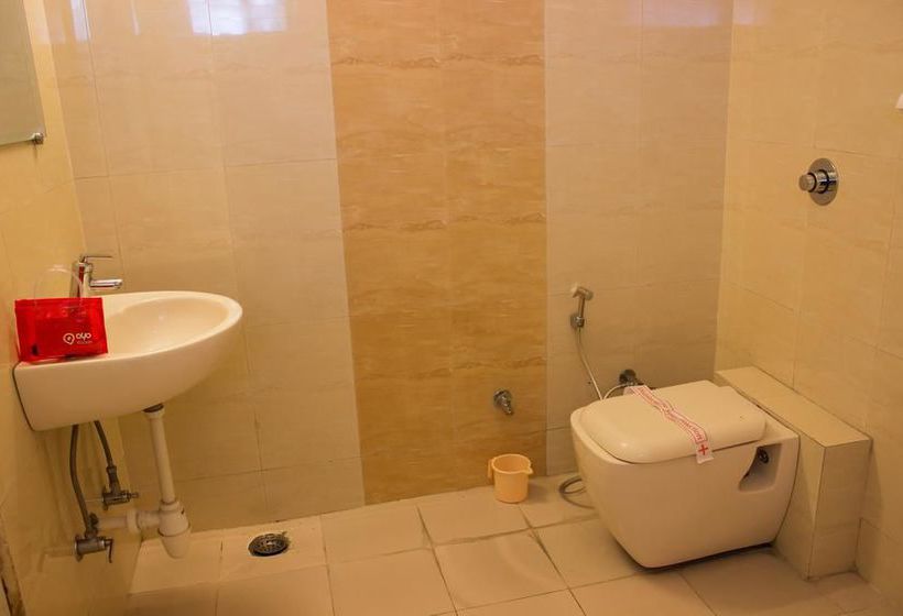 Hotel Oyo Premium Nagpur Railway Station Road