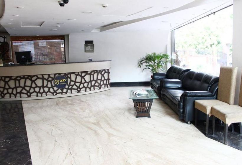 Hotel Oyo Premium Rajpur Road Kishanpur Uttarakhand