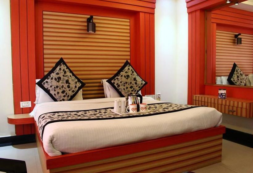 Hotel Oyo Premium Rajpur Road Kishanpur 9