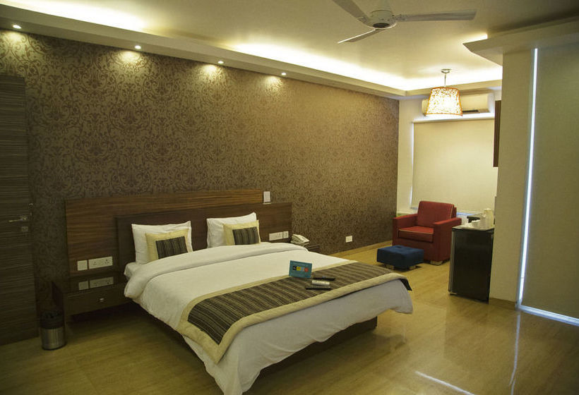 Fabhotel Phase 4 Galleria