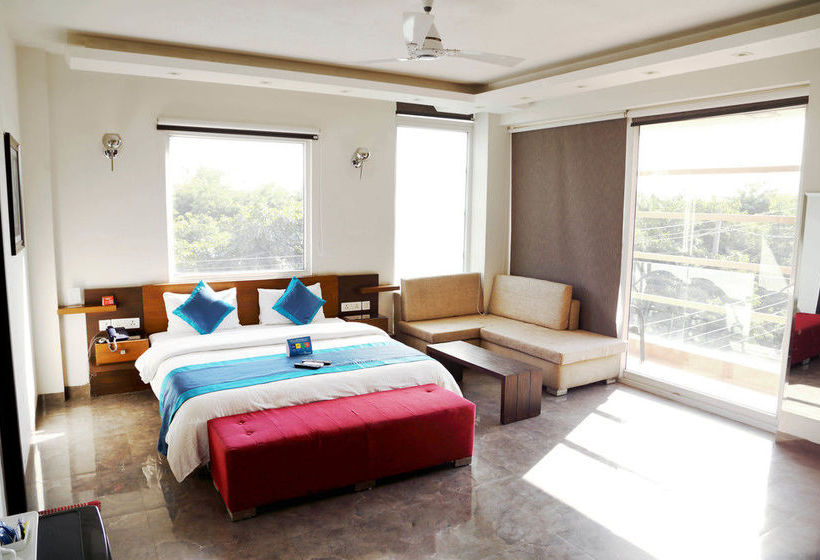 Fabhotel Phase 4 Galleria 14