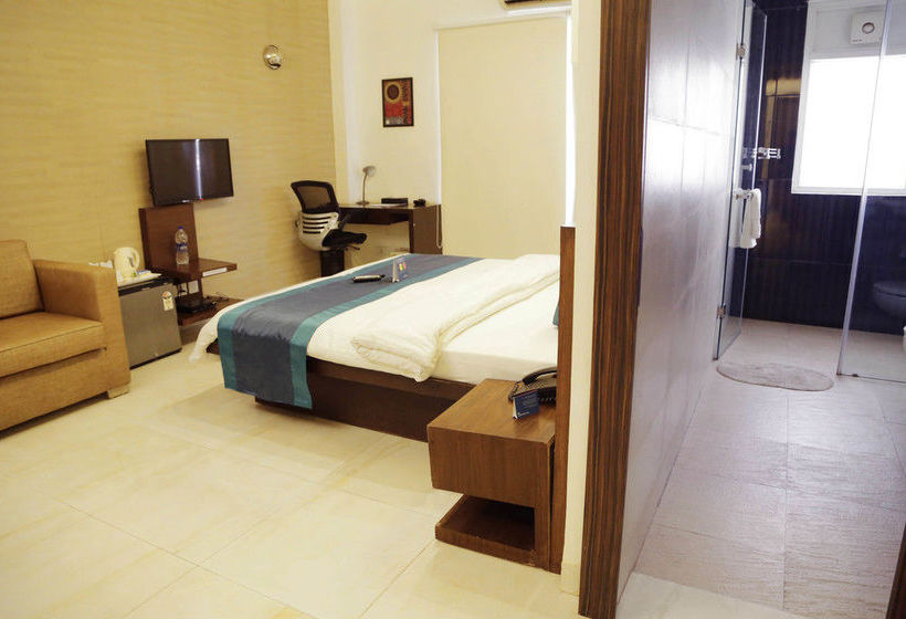 Fabhotel Phase 4 Galleria 9