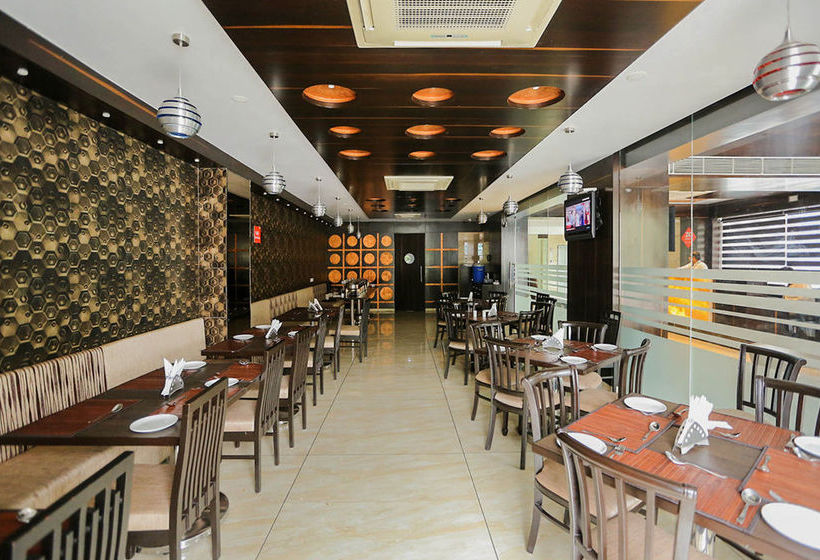 Hotel Zo Rooms Navrangpura Commerce College