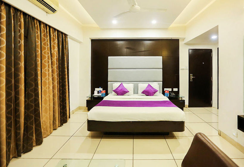 Hotel Zo Rooms Navrangpura Commerce College 1