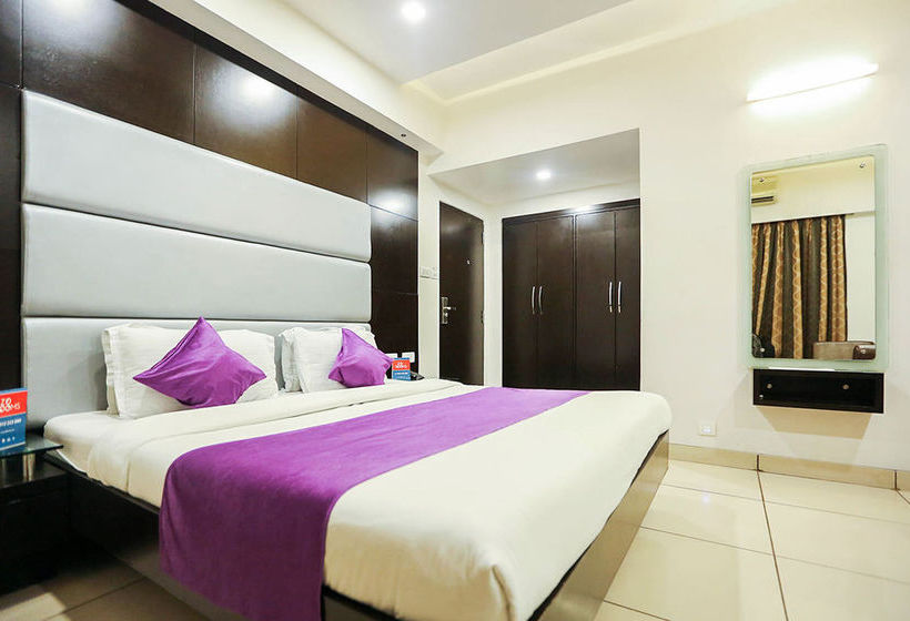 Hotel Zo Rooms Navrangpura Commerce College 16