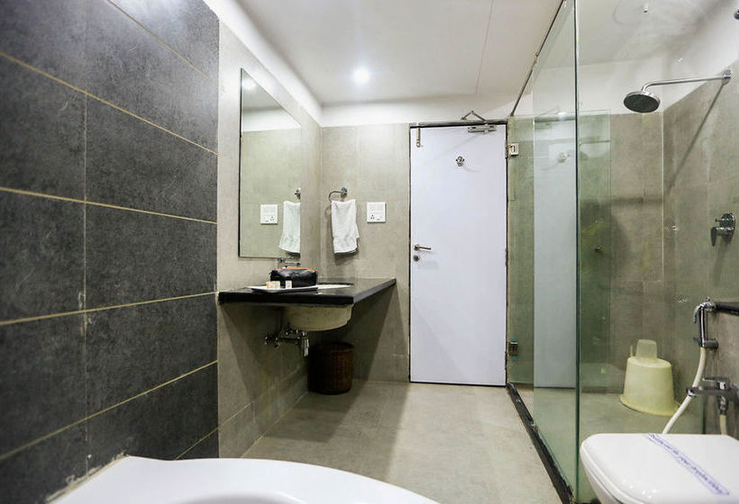 Hotel Zo Rooms Navrangpura Commerce College 4