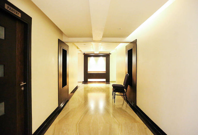 Hotel Zo Rooms Navrangpura Commerce College 5