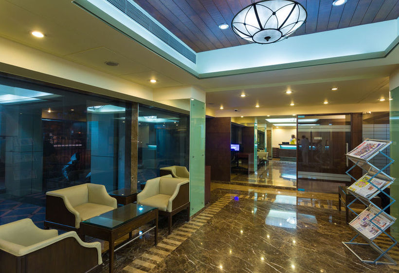 Ginger Hotel Thane 12