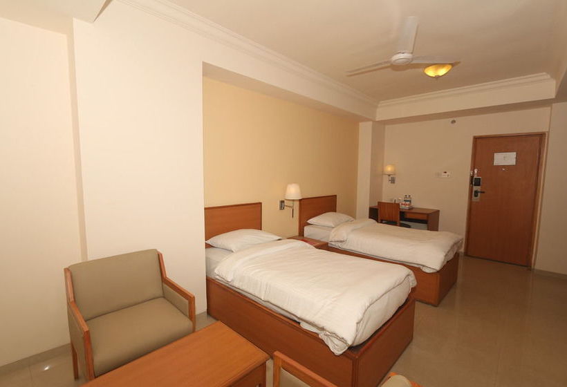 Ginger Hotel Thane 4