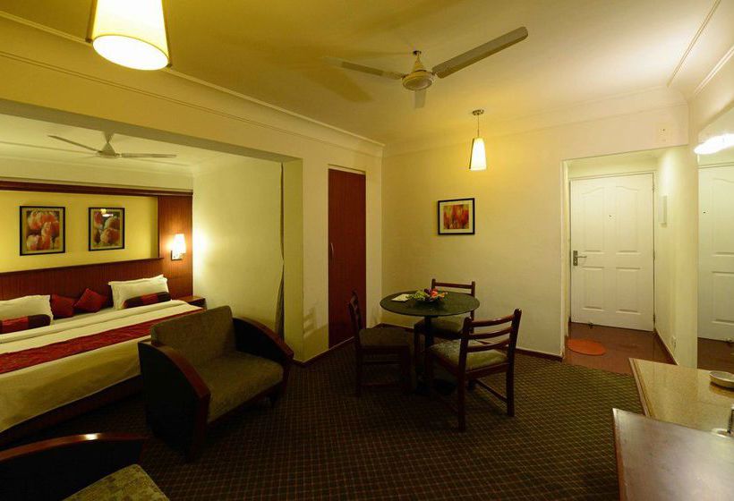 Hotel Zo Rooms Ellis Bridge 10