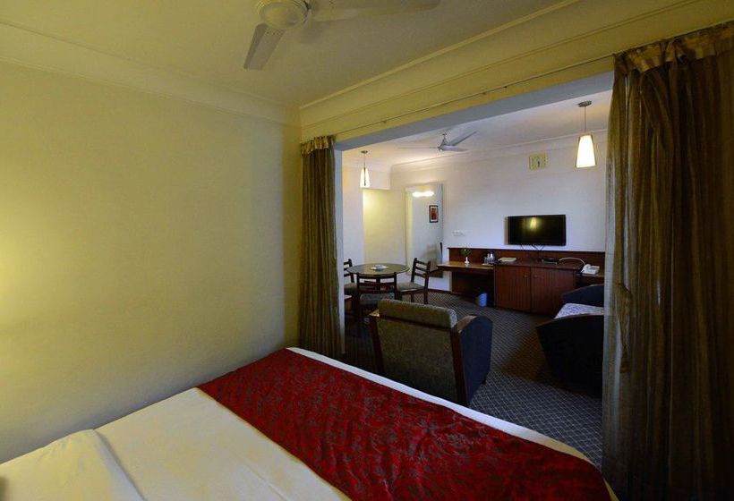 Hotel Zo Rooms Ellis Bridge 11