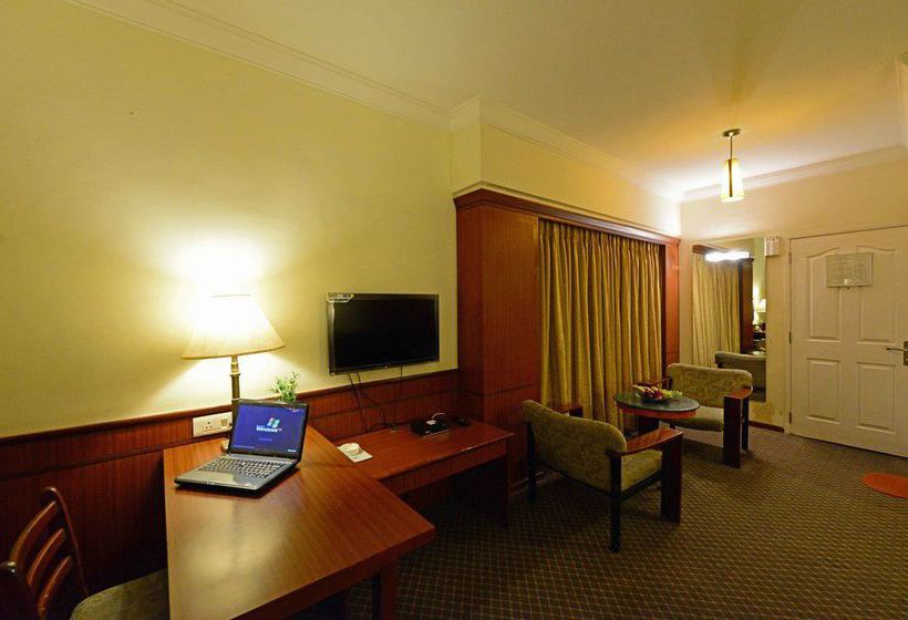 Hotel Zo Rooms Ellis Bridge 15