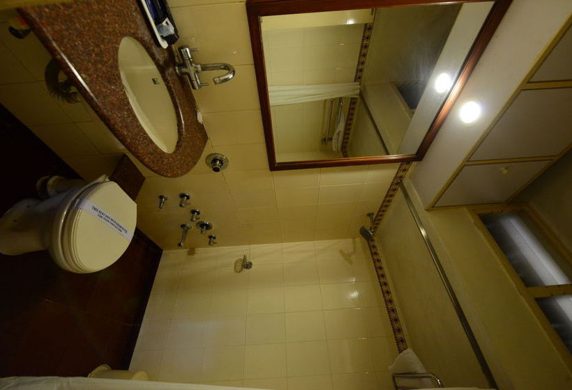 Hotel Zo Rooms Ellis Bridge 4